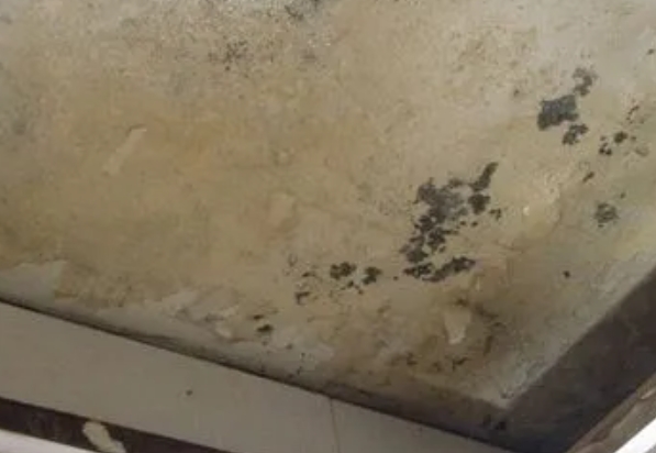 沈河阳台漏水维修公司分享下沈河卫生间渗水维修需要注意哪些问题。